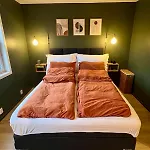Spacious In Gruenerlokka Apartman