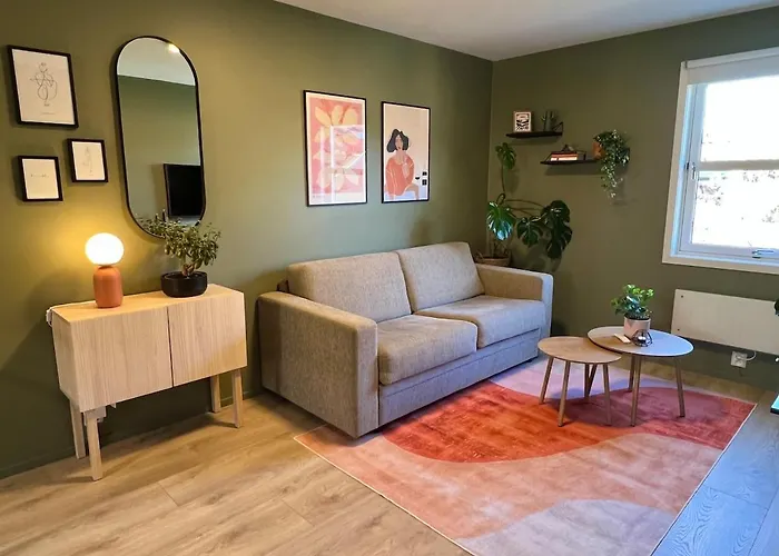 Spacious In Gruenerlokka Leilighet *
