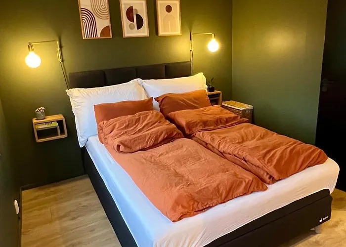 Spacious In Gruenerlokka Διαμέρισμα